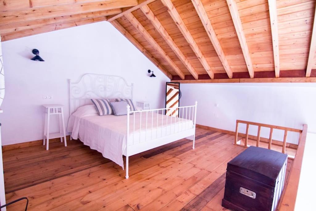 Aegli Apartments Deluxe Simi Eksteriør billede